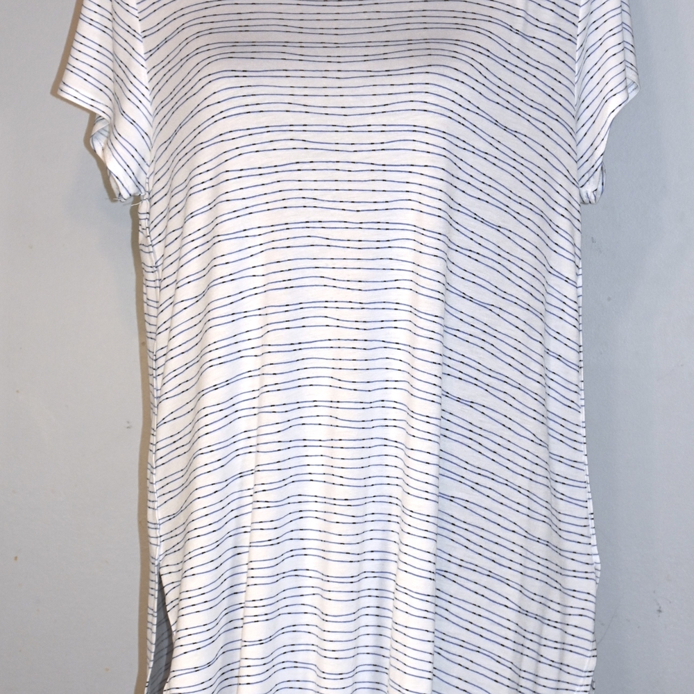 APT. 9 Womens XL White Base Blue Horizontal Strips Top